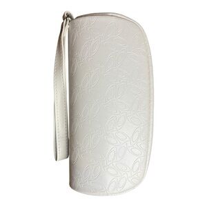 Oakley White Womens Zippered Embossed Logo Lightweight Soft Sunglasses Case